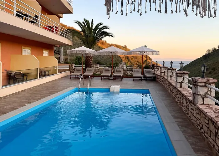 Karos Hotel Llaman